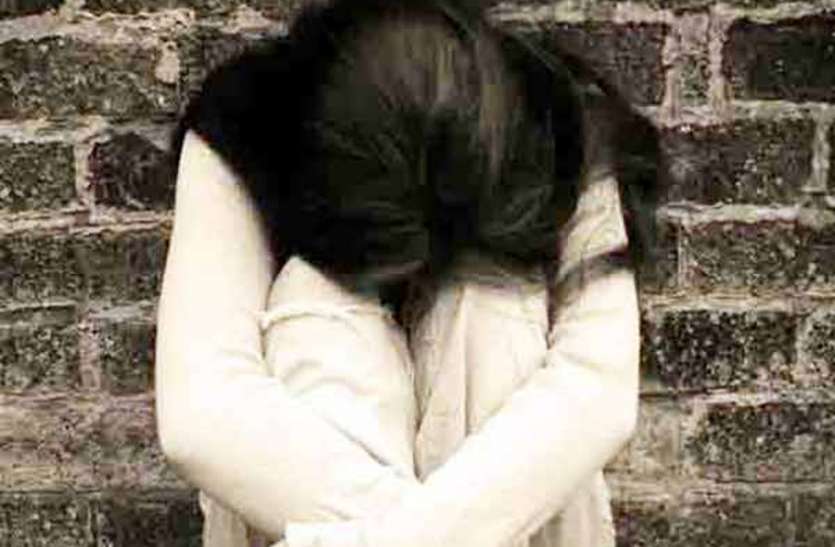 meerut दुष्कर्म के आरोपी दो भाइयों को पकड़ने गर्इ पुलिस की एेसी हुर्इ फजीहत, मामला जानकर हैरान रह जाएंगे