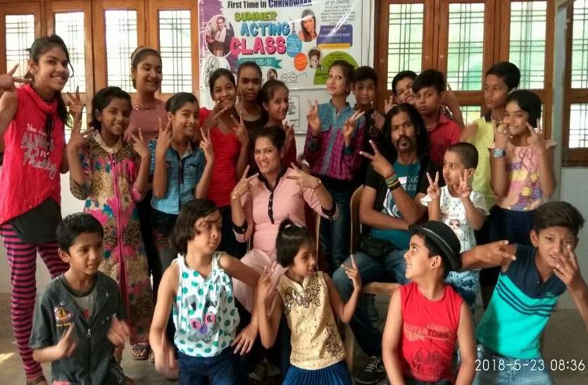 patrika news उभरते कलाकार सीख रहे एक्टिंग के गुर, 25 को फिल्म के लिए ऑडिशन
