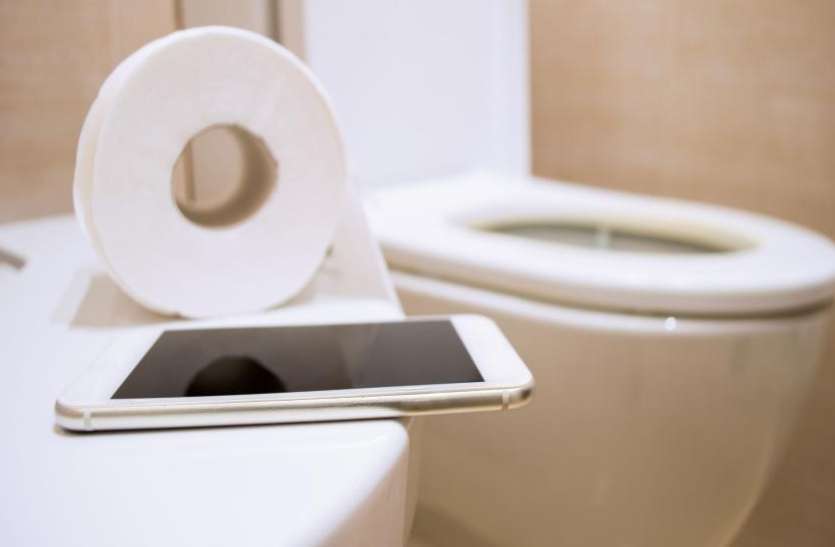 charge अब अपने यूरिन से भी कर सकेंगे Smartphone चार्ज, बस करना होगा ये...