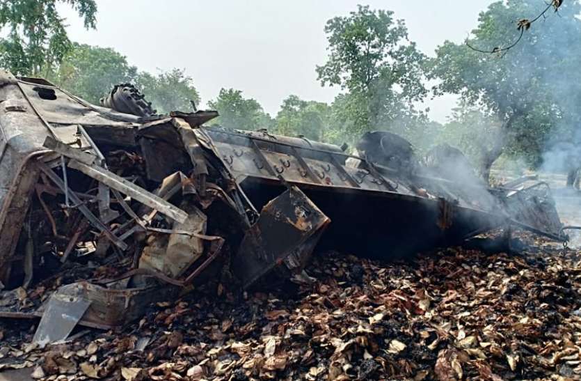 balaghat क्रमोन्नत वेतनमान के अनुरूप पदनाम करने नियमित शिक्षक लामबद्ध