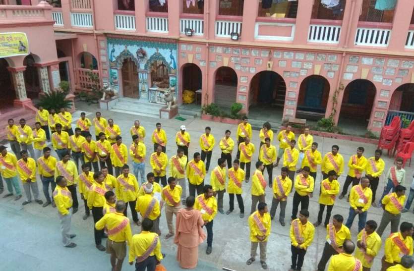 kolkata west bengal प्राकृतिक आपदा से निपटने को युवाओं को भारत सेवाश्रम संघ ने दी ट्रेनिंग