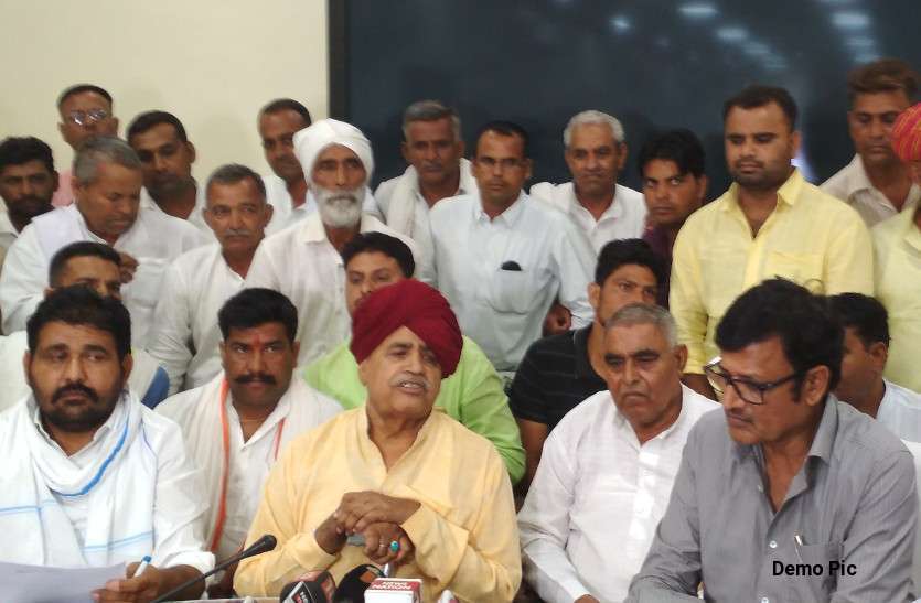 GURJAR AANDOLAN गुर्जर आरक्षण : गुर्जरों के इस नेता ने कर्नल बैंसला को बताया भाजपा समर्थक, एक अगस्त से फिर आंदोलन