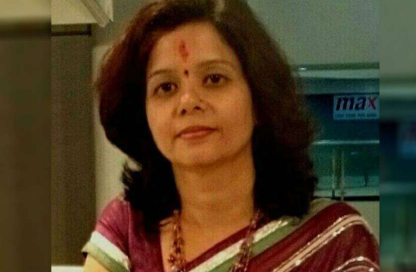Dr Neeta Josshhi इनसे सीखें- प्राइमरी स्कूल को बनाया कॉन्वेंट जैसा