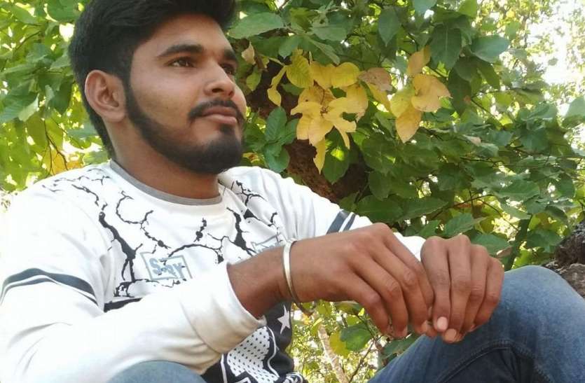 friend died due to a broken boat in the Sahera Dam at picnic mp पिकनिक मनाने गए सात दोस्तों को भारी पड़ी एक गलती, 20 घंटे बाद मिला शुभम का शव