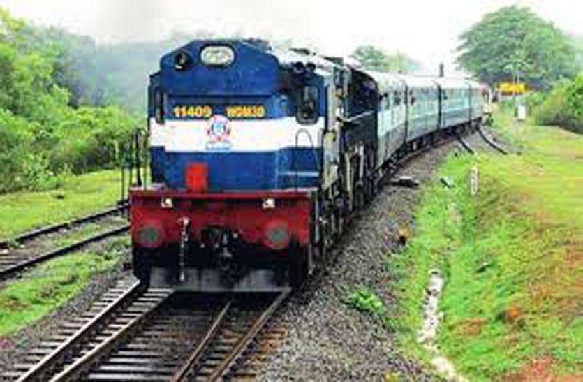 summer special train between lalkuan and jhansi गर्मियों में ट्रेनों में भीड़ से बचाने को रेलवे ने बना प्लान, किया स्पेशल गाड़ियों का ऐलान