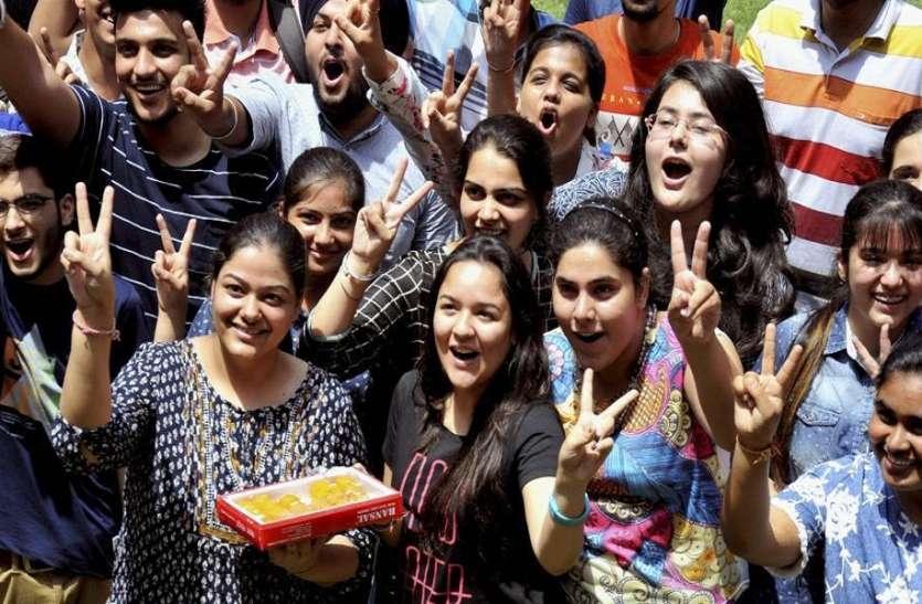 cbse अब्बू चलाते हैं आटो-रिक्शा, बेटी ने CBSE में लहराया परचम.. प्राप्त किए 98.31 फीसदी अंक