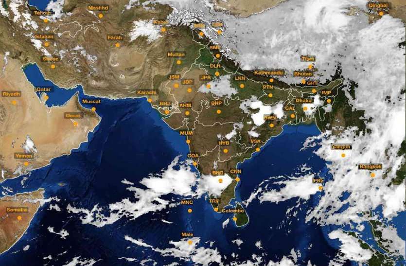 monsoon Monsoon 2018: केरल के बाद अब बाकी राज्यों में आने वाला है मानसून, जानिए आपके शहर में कब देगा दस्तक