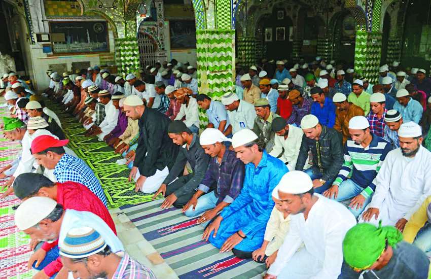 Purushottam Month And Ramazan month together