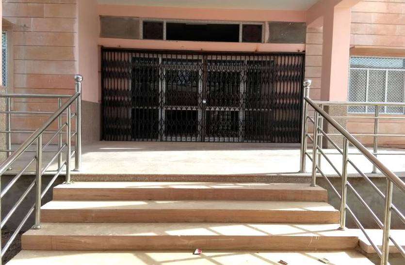 Bilara Trauma Center जनप्रतिनिधियों ने नहीं दी फूटी कौड़ी, फिर भी बन रहा बिलाड़ा का ट्रोमा सेंटर