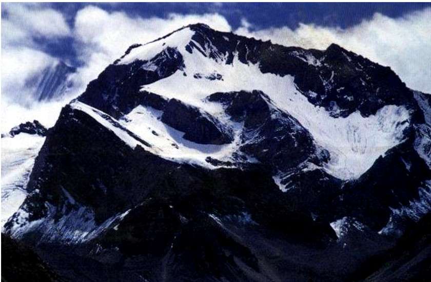 Know the miracles related with om parvat | ईश्वर का एक चमत्कार कहलाता हैं ॐ  पर्वत, जानें भोलेनाथ से जुड़े इस पर्वत का रहस्य | Patrika News