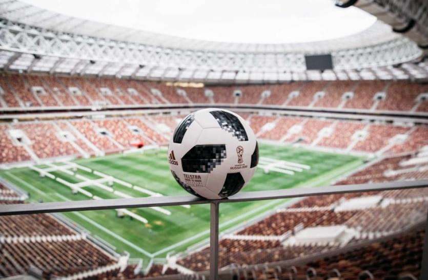 fifa FIFA WC 2018: फुटबॉल की कहानी अकबर की नानी से भी पुरानी