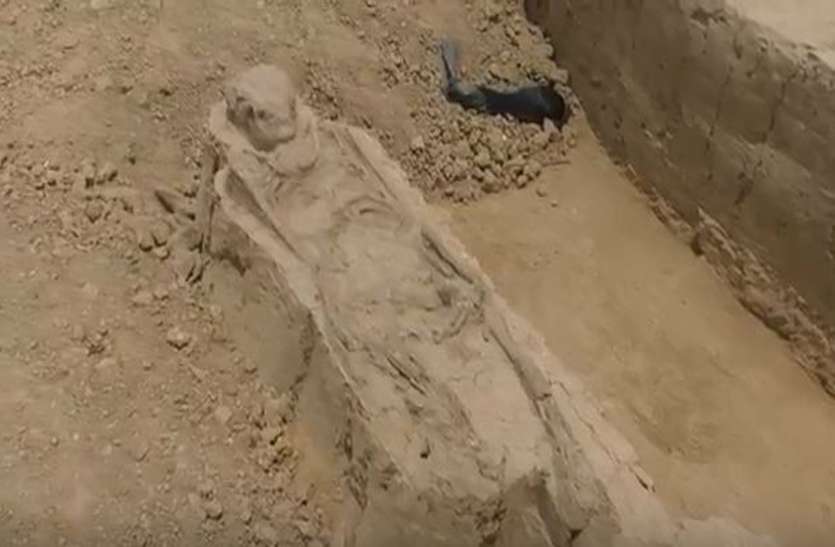 ancient 5 हजार साल पुरानी कब्र खुदी तो शव की जगह निकली ऐसी चीज, देखकर इतिहासकार भी रह गए दंग