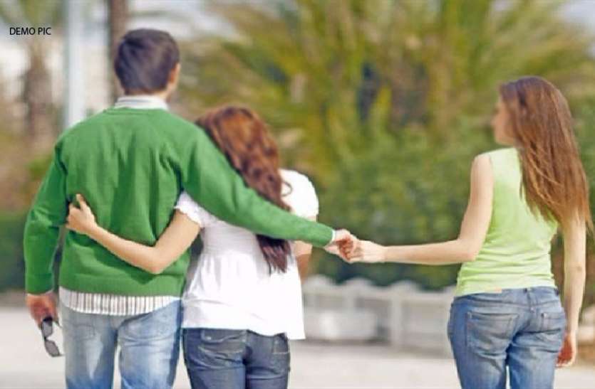 affair महिला का आरोप, पति ने ‘बाहर वाली’ के चक्कर में घर से निकाल दिया