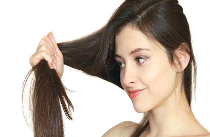 घर पर ही करें अपने बालों की देखभाल |Tips for taking care of hair at home |  Patrika News