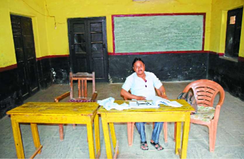 फर्जी वोटर्स की पहचान करने में राजनीतिक दलों की रुचि ही नहीं फर्जी वोटर्स की पहचान करने में राजनीतिक दलों की रुचि ही नहीं