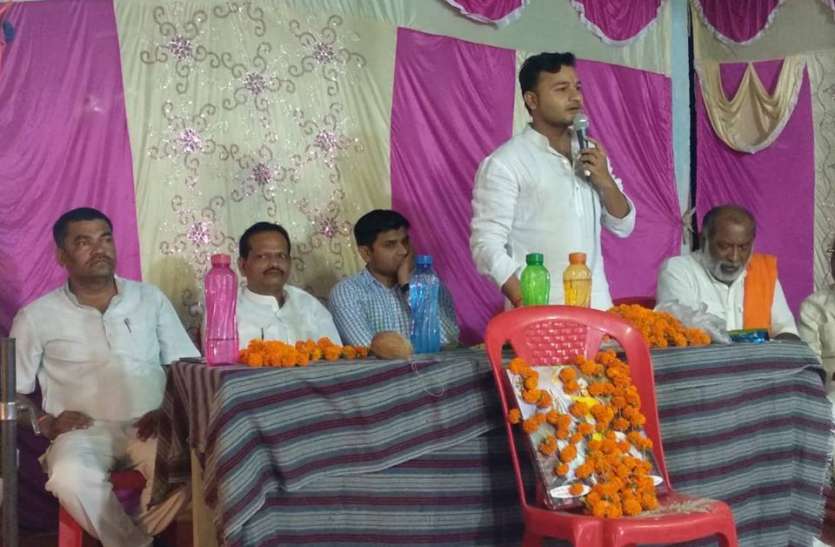 bhoomipujan महापुरूषों की प्रतिमा से युवाओं को मिलती है प्रेरणा