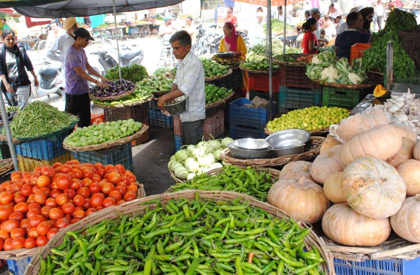 vegetable market नाके हटे तो दूधिये शहर में, फल-सब्जी की आवक शुरू