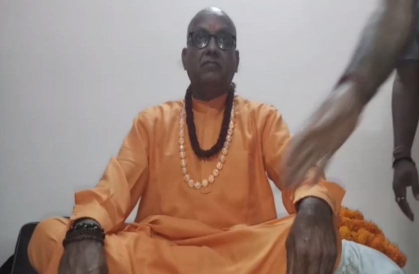 prabodhanand हिन्दूवादी नेता ने अमित शाह के खिलाफ खोला मोर्चा, बोले नैतिकता बची है तो पद से इस्तीफा दें