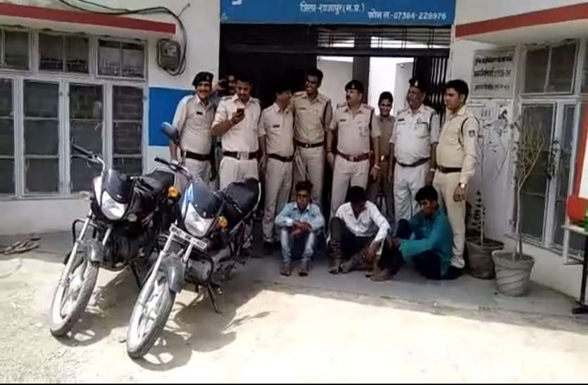 patrika video : पुलिस ने समझा बाइक चोर, ये निकले शातिर लुटेरे....