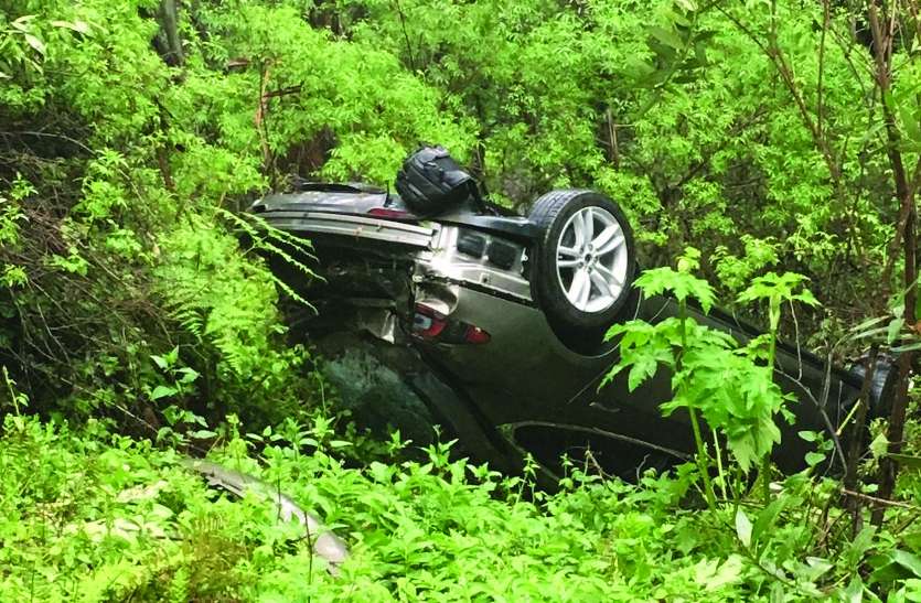 suratgarh trolley car accident ट्रोले ने मारी टक्कर और कार पलट गई खाई में, जानिए क्या हुआ सारे परिवार वालो के साथ