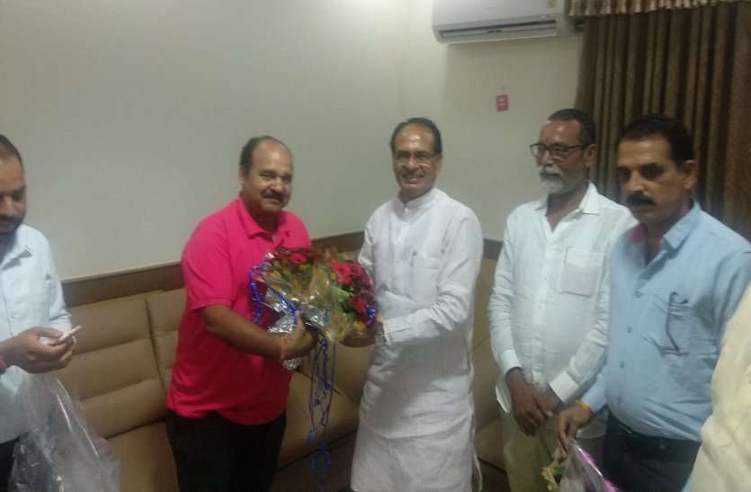 dancing dabbu uncle sanjeev srivastava