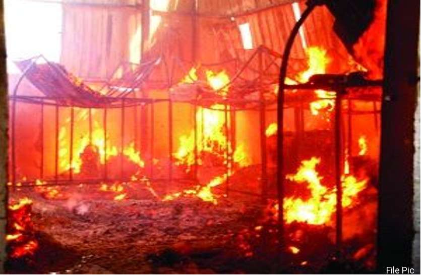Jodhpur,jodhpur news,Jodhpur Hindi news,Fire Safety,jodhpur latest news,jodhpur industries in trouble,fire in jodhpur,Nagar nigam jodhpur, नियमों को ताक पर रख, जोधपुर की औद्योगिक इकाइयां खड़ी है आग के मुहाने पर