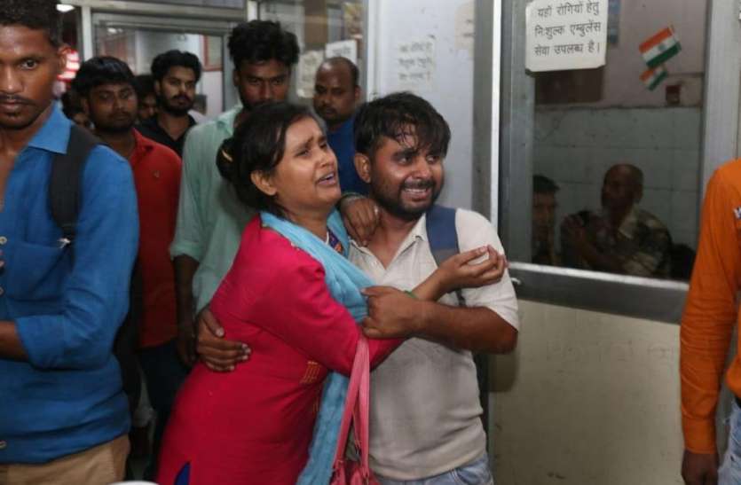 Lucknow News केजीएमयू बना अखाड़ा, इलाज न मिलने से बच्ची की मौत