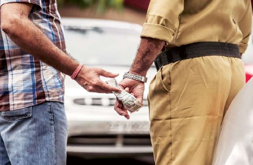 fake DTO फर्जी डीटीओ बनकर आया और ट्रक चालक को झांसे में लेकर ठग लिए इतने रूपए