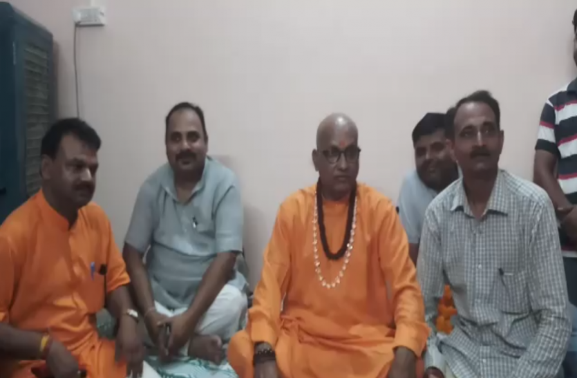 prabodhanand मुजफ्फरनगर में फिर नफरत फैलाने का दौर शुरू, हिन्दूवादी नेता ने मुसलमानों के खिलाफ जमकर उगला जहर