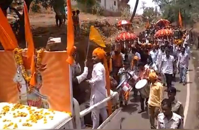 patrika video : राजपूत करणी सेना व क्षत्रिय महासभा ने लहराए भगवा ध्वज, निकाला चल समारोह