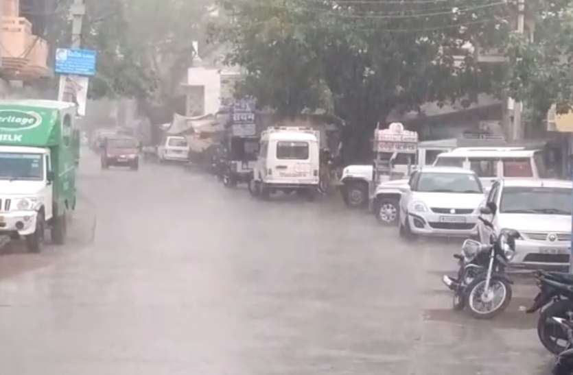 rain in sharimadhopur sikar राजस्थान में यहां जमकर बरसे बदरा, दिल हो गया गार्डन-गार्डन
