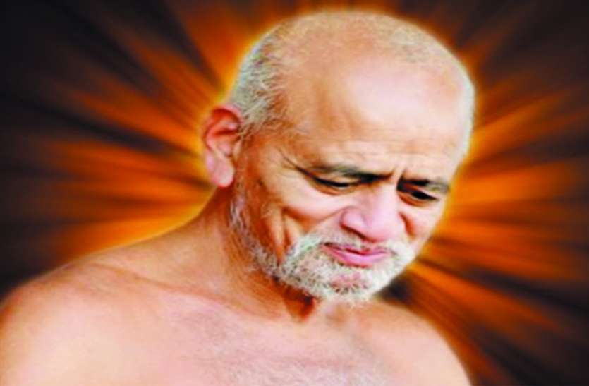 आचार्यश्री के चरण सागर में पड़ें तो लेंगे दीक्षा,जिले से 25 मुनि और 57 आर्यिकाओं ने ली है दीक्षा आचार्यश्री के चरण सागर में पड़ें तो लेंगे दीक्षा,जिले से 25 मुनि और 57 आर्यिकाओं ने ली है दीक्षा