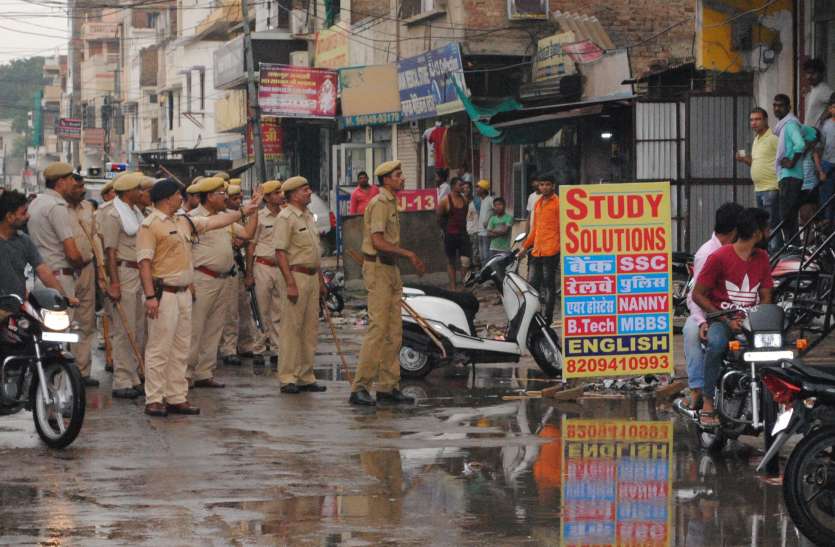 police checking दो व्यापारियों को मिली गैंगस्टरों की धमकी के बाद हरकत में आई पुलिस ने उठाया ये कदम