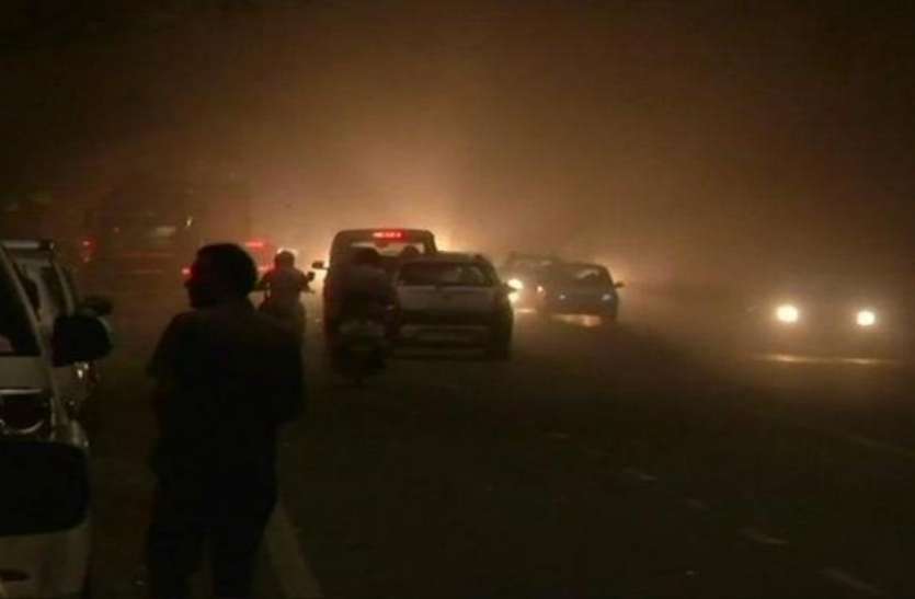 Weather (File Photo) मौसमः आज और कल दिल्ली-एनसीआर में आंधी-बारिश, गर्मी से मिलेगी राहत