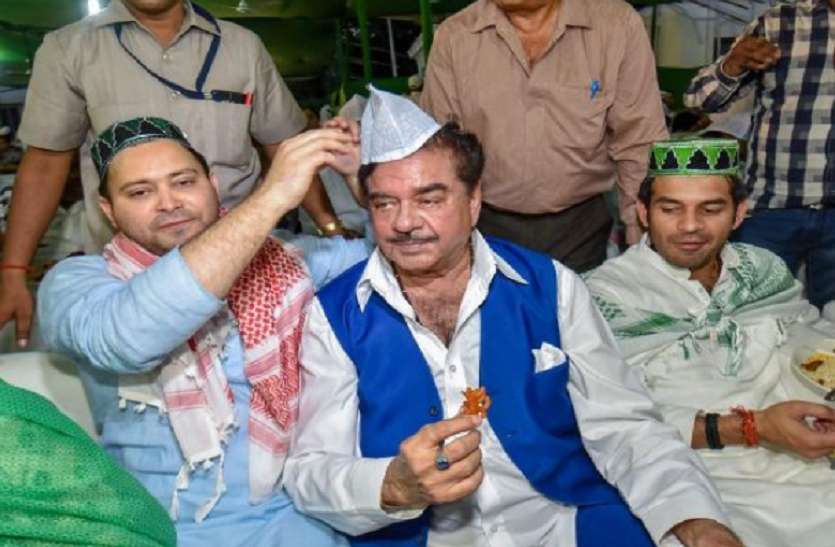 rjd iftar party RJD की इफ्तार पार्टी: भाजपा नेता शत्रुघ्न सिन्हा बोले-लालू परिवार से मेरा पारिवारिक संबंध