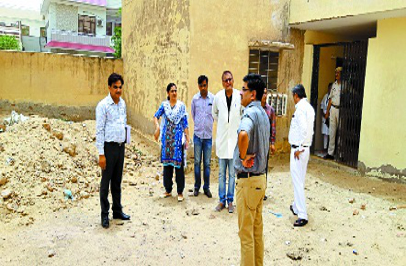 लीकेज शहरी पुनर्गठित जलयोजना के तहत घरों में कनेक्शन तो लगा दिए, लेकिन लीकेज इतने ज्यादा कि पानी बीच राह ही व्यर्थ बह जाता है