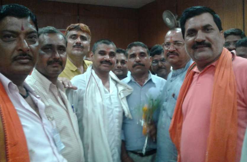 Discussion on the 23rd session held in SECL Sohagpur area एसईसीएल सोहागपुर एरिया में हुआ 23 वॉ अधिवेशन, संगठन पर हुई चर्चा