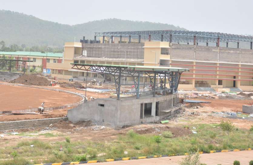 Sports Complex for National Level Competitions in IGNTU, Approval Prop आईजीएनटीयू में राष्ट्रीय स्तर की प्रतियोगिताओं के लिए स्पोट्र्स कॉम्पलेक्स तैयार, 4.95 करोड़ की लागत से स्विमिंग पूल बनाने के प्रस्ताव को मंजूरी