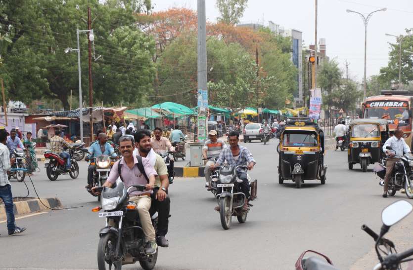 Ultratech to CSR item will help त्रिमूर्ति नगर चौराहे पर लगेगा ट्रैफिक सिग्नल