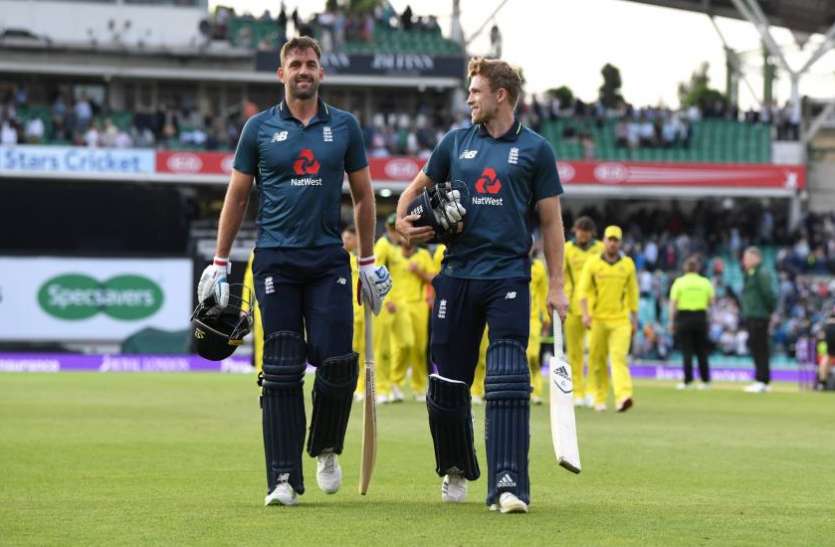 ENGLAND BEAT AUSTRALIA बॉल टैंपरिंग के दाग धोने में लगी ऑस्ट्रेलियाई टीम को इंग्लैंड के हाथों पहले ODI में मिली हार