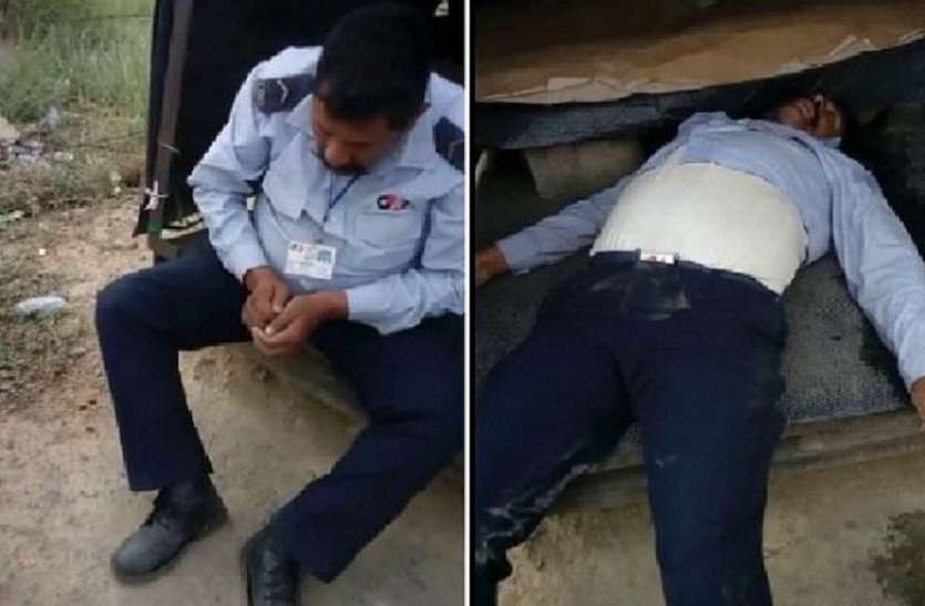 security guard died due to heat stroke after 36 hours duty Viral: ड्यूटी पर तैनात गार्ड कर रहा था अजीब इशारा, उसके दर्द को समझने के बजाए लोगों ने कर दी ऐसी हरकत