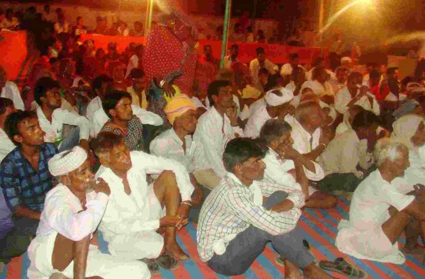 pratapgarh ग्रामीणों की किन समस्याओं का हुआ समाधान