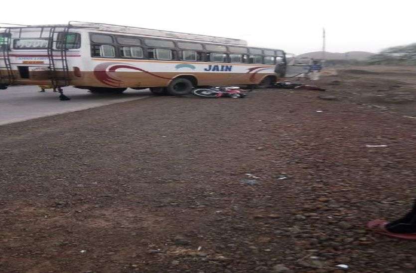 After the baby crush in Ratlam, the angry mob fired on the bus