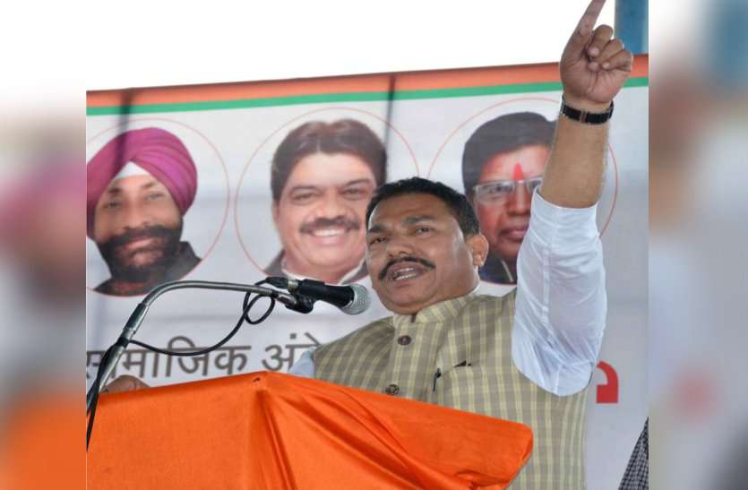 patrika video : उज्जैन में सांसद मालवीय ने राहुल और जवाहरलाल नेहरू के बारे में ये क्या कह दिया...