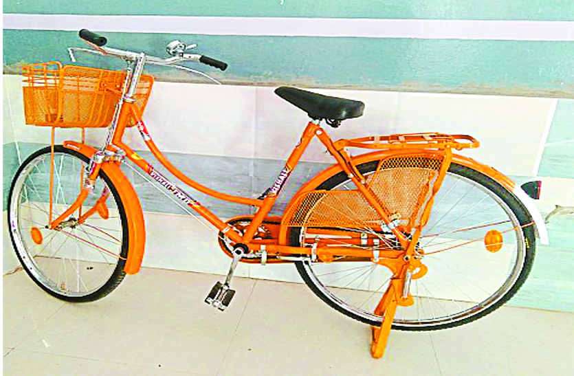 Daughters free bicycle in bhilwara चुनाव आए तो याद आई बेटियों की साइकिलें, पांच माह पहले जुलाई में ही वितरित होंगी