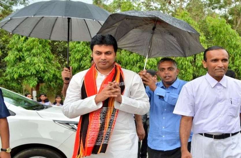 Tripura CM biplab kumar deb त्रिपुरा में भारी बारिश से 24 घंटे के अंदर 4 लोगों की मौत, सीएम बिप्लब देव ने केंद्र से मांगी आर्मी