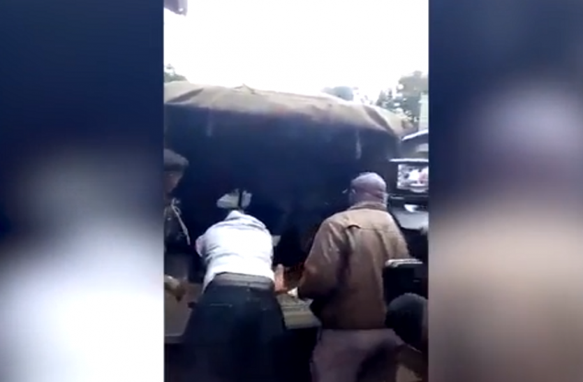 kenya मकान मालकिन के साथ चल रहा था पति का चक्कर, पत्नी ने चली ऐसी चाल.. पैरों तले खिसक जाएगी जमीन