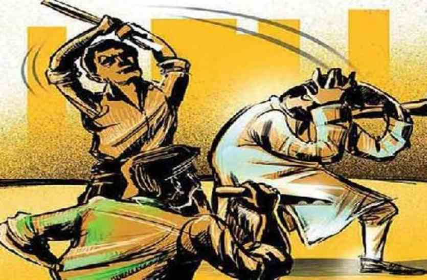 conflict गोपालगंज में ग्रामीणों ने की मवेशी तस्करों की पिटाई, वीडियो किया वायरल