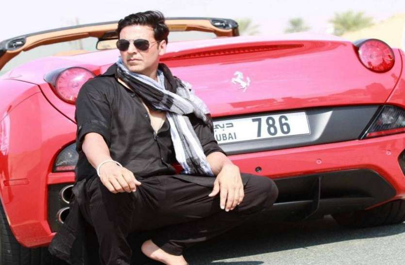 Akshay Kumar फिटनेस के साथ कारों के भी दीवाने हैं अक्षय कुमार, घर पर लगा रखा है इन अनोखी कारों का ताता