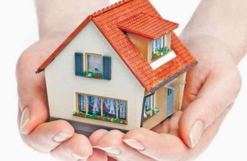 pradhan mantri awas yojana चुनावी साल में सरकार ने जनता को लुभाने के लिए पिटारा खोला तो चौगुने आवेदक आ गए सामने